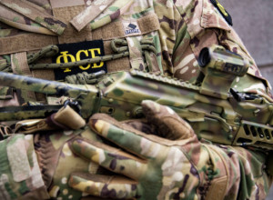 ФСБ задержала в Выборге 73-летнего военного пенсионера за публикации в соцсетях, связанные с СВО.