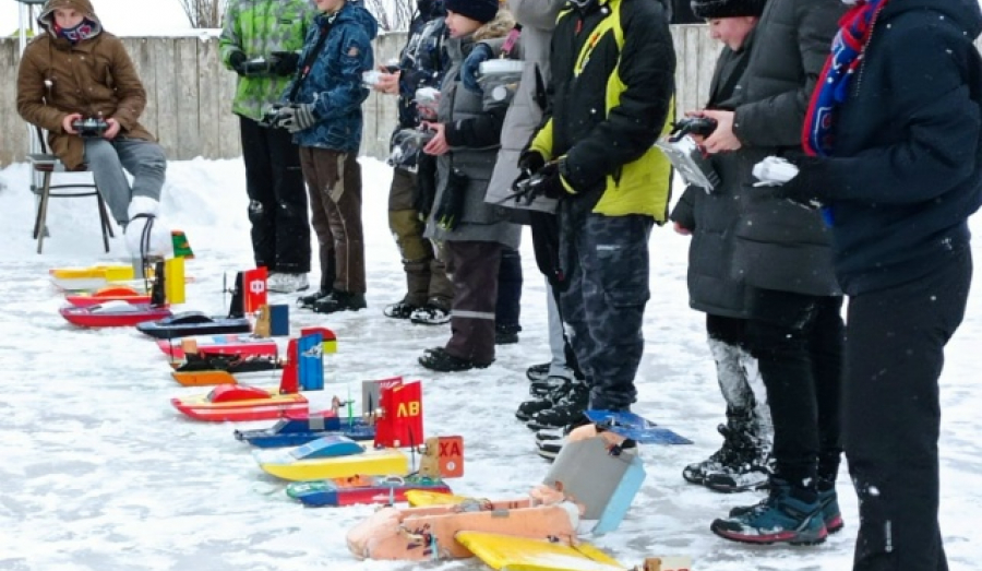 В Сиверском пройдут гонки аэроботов.