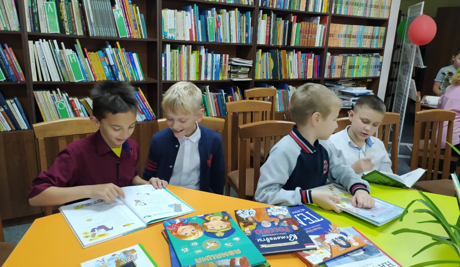 14 февраля Международный день дарения книг.