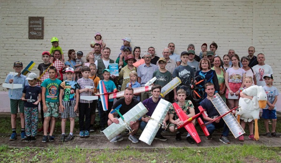 Мастерство тому даётся, кто весь делу отдаётся.