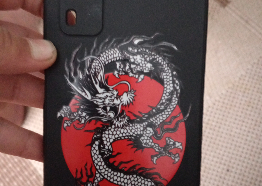 Продам чехол на телефон 