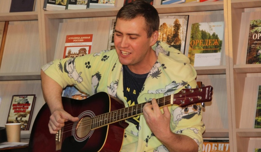 Бардовский «квартирник» в Сиверской библиотеке