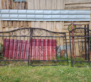 Ворота 3 м и колитка 1 м и 3 столбп